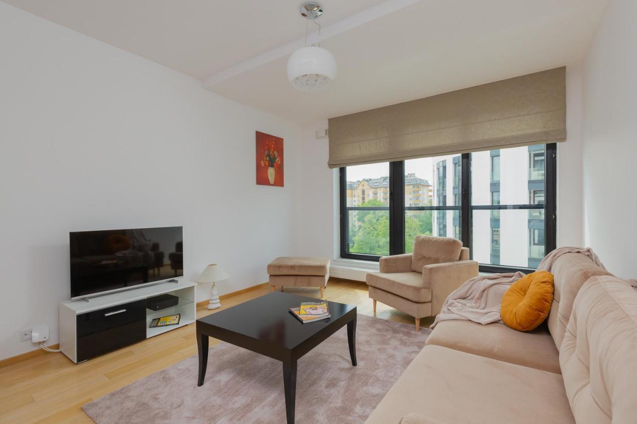 Dzielna Apartment Warsaw Wola By Noclegi Renters Luaran gambar
